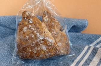 SOURDOUGH SCONES/2 pieces